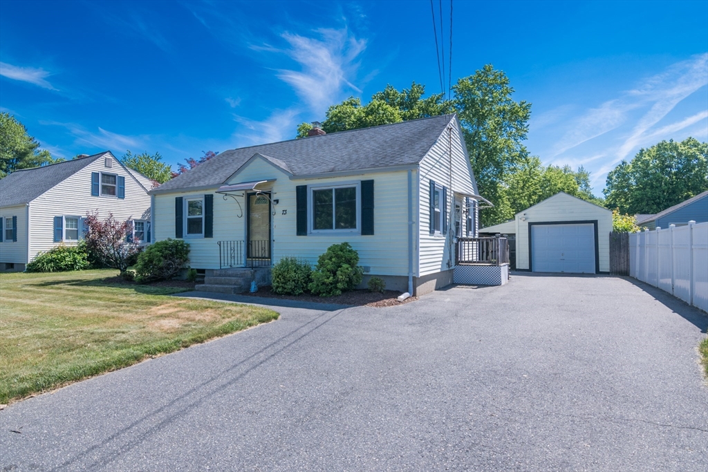 73 Catalpa Terrace Springfield, MA 01119 - Photo 3 of 31