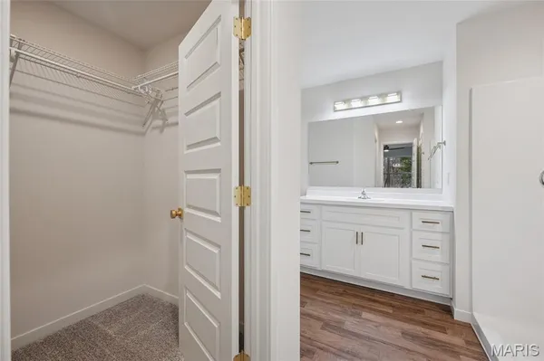 $275,500 | 2942 Marathon Drive, De Soto, MO 63020