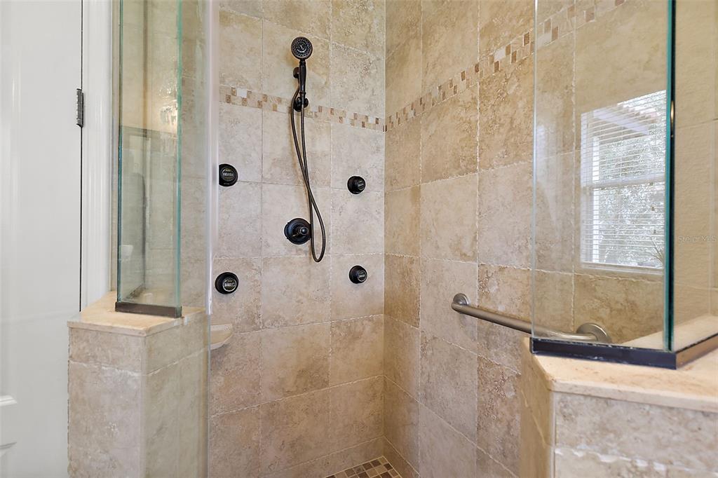 212 Crestrun Loop Leesburg, FL 34748 - Photo 30 of 47 a bathroom with a shower