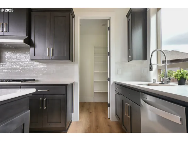 $1,039,950 | 4908 Northeast 132nd Circle, Vancouver, WA 98686