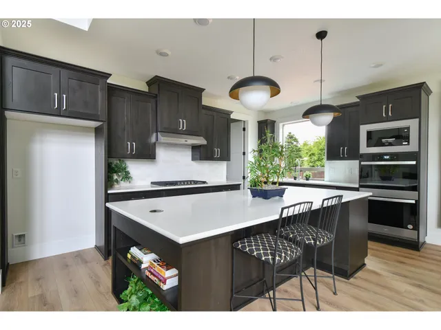 $1,039,950 | 4908 Northeast 132nd Circle, Vancouver, WA 98686