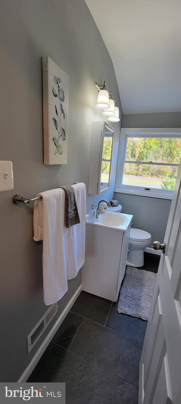 3209 Vulcan Road Dundalk, MD 21222 - Photo 41 of 58 Gallery Image 41