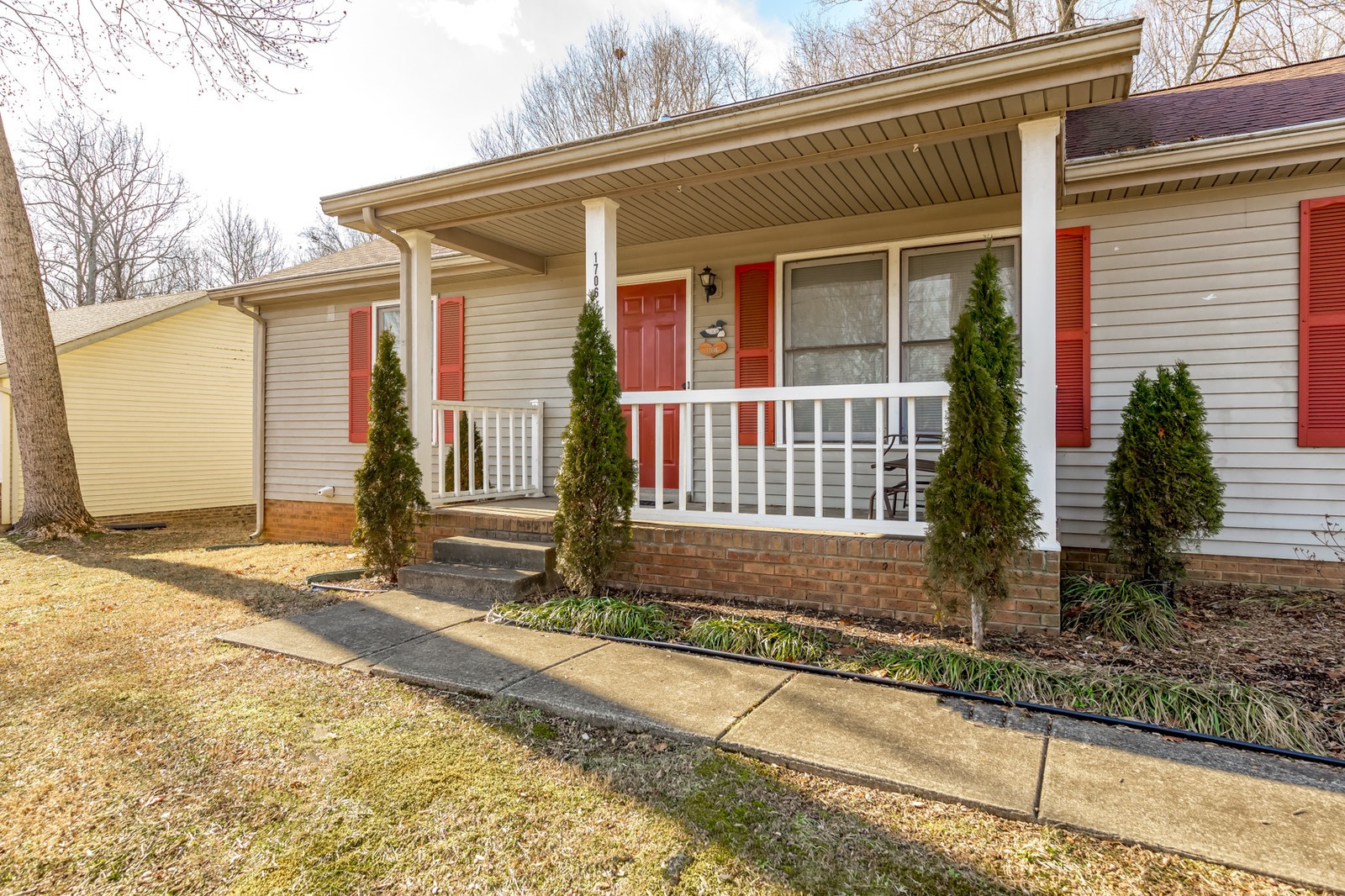 1706 Setter Road Clarksville, TN 37042 - Photo 4 of 28 Gallery Image 4