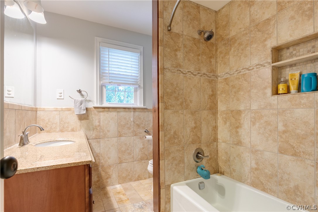 11207 Rockledge Road Richmond, VA 23235 - Photo 19 of 24