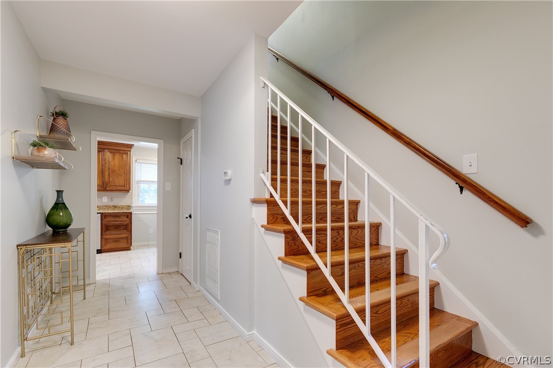 11207 Rockledge Road Richmond, VA 23235 - Photo 3 of 24