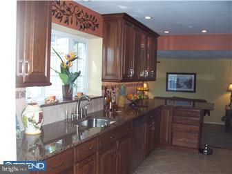 211 Farmington Road Delran, NJ 08075 - Photo 4 of 9 Kitchen