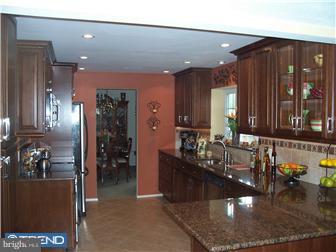 211 Farmington Road Delran, NJ 08075 - Photo 5 of 9 Kitchen