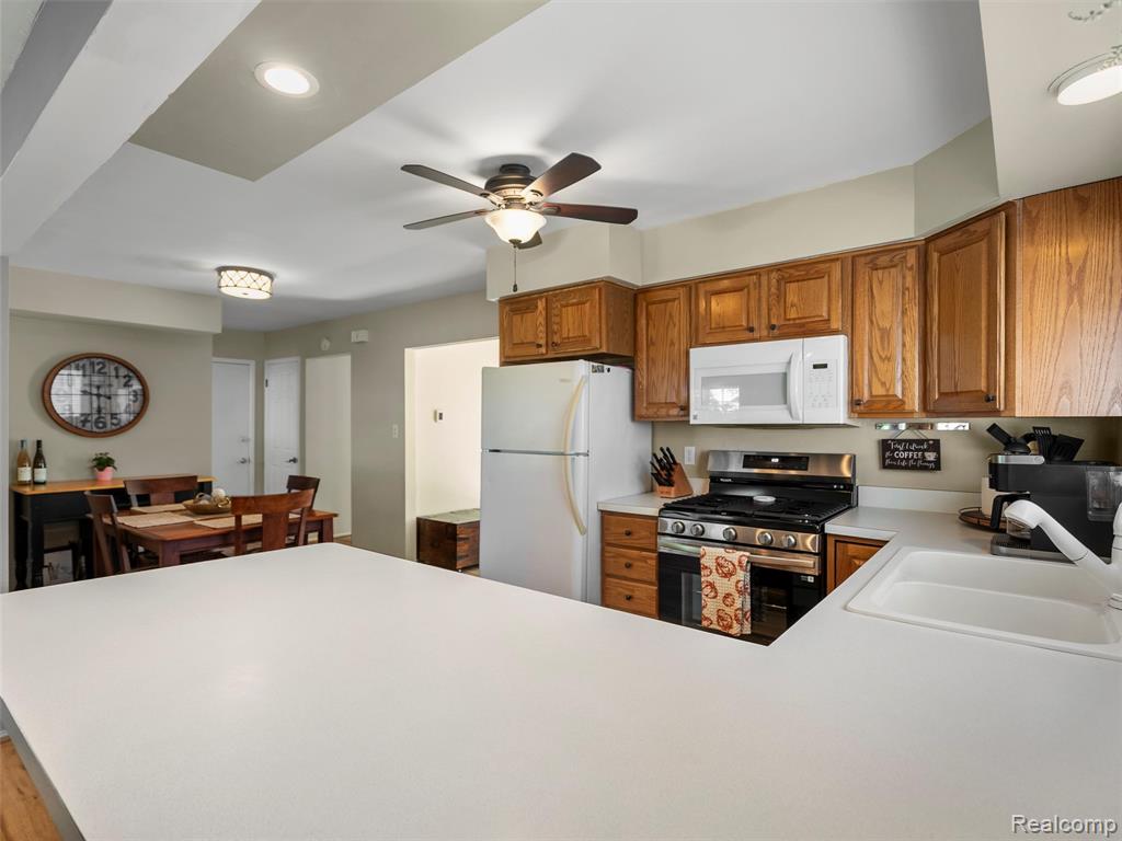1245 Kenilworth Place Clawson, MI 48017 - Photo 15 of 34 Gallery Image 15