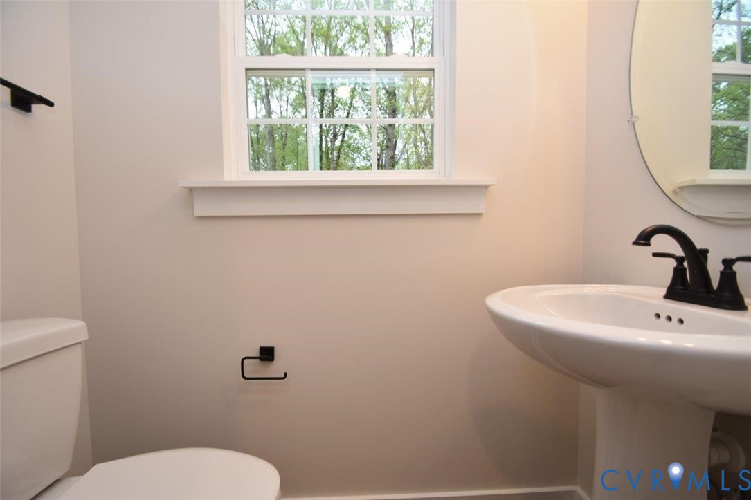 1749 Hollands Road Palmyra, VA 22963 - Photo 4 of 40 Half bathroom featuring toilet