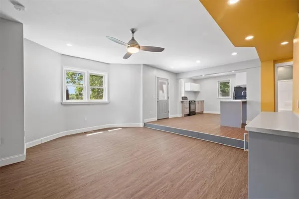 $2,100 | 38 Pasadena Street, Pittsburgh, PA 15211