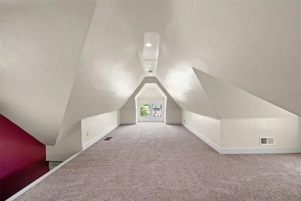 $2,100 | 38 Pasadena Street, Pittsburgh, PA 15211