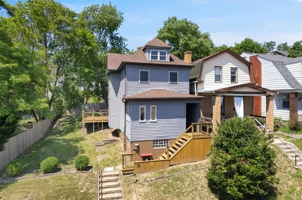 $2,100 | 38 Pasadena Street, Pittsburgh, PA 15211