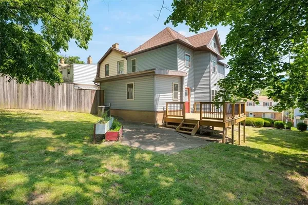 $2,100 | 38 Pasadena Street, Pittsburgh, PA 15211