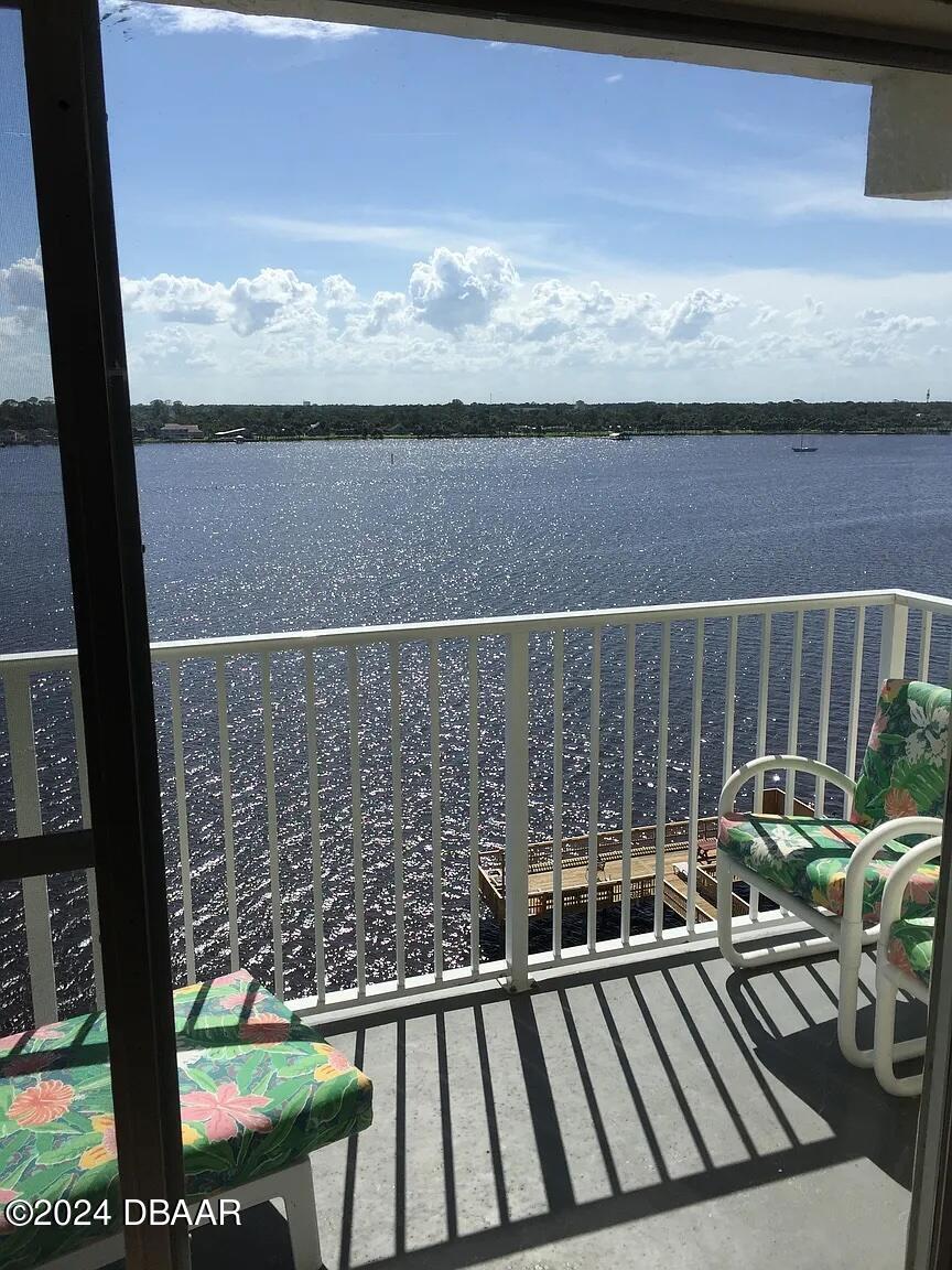 2711 North Halifax Ave  