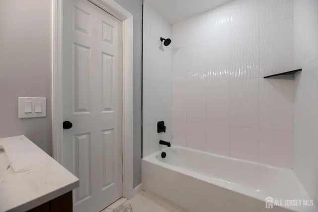 $615,000 | 40 Emerald Lane, Old Bridge, NJ 08857