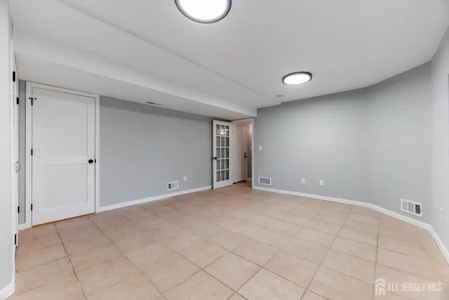 $615,000 | 40 Emerald Lane, Old Bridge, NJ 08857