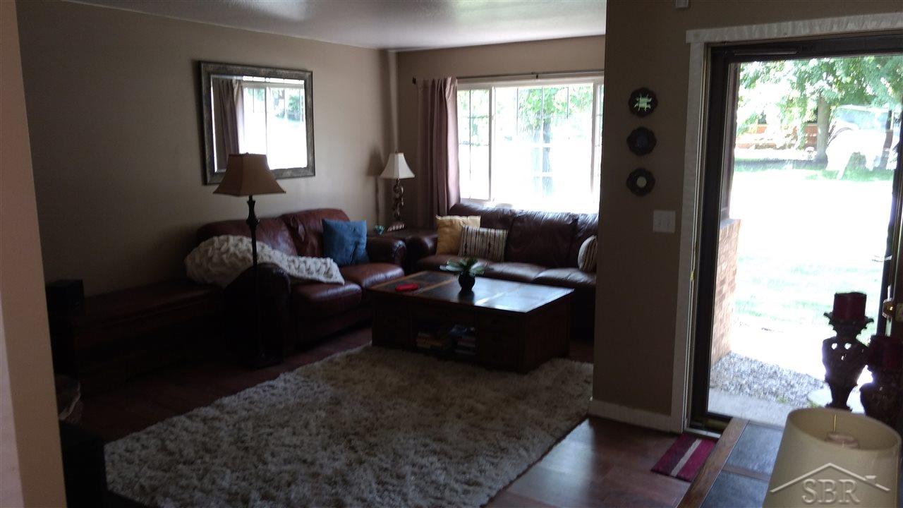 697 Hanchett Street St. Charles, MI 48655 - Photo 9 of 14 31377068-8.JPG