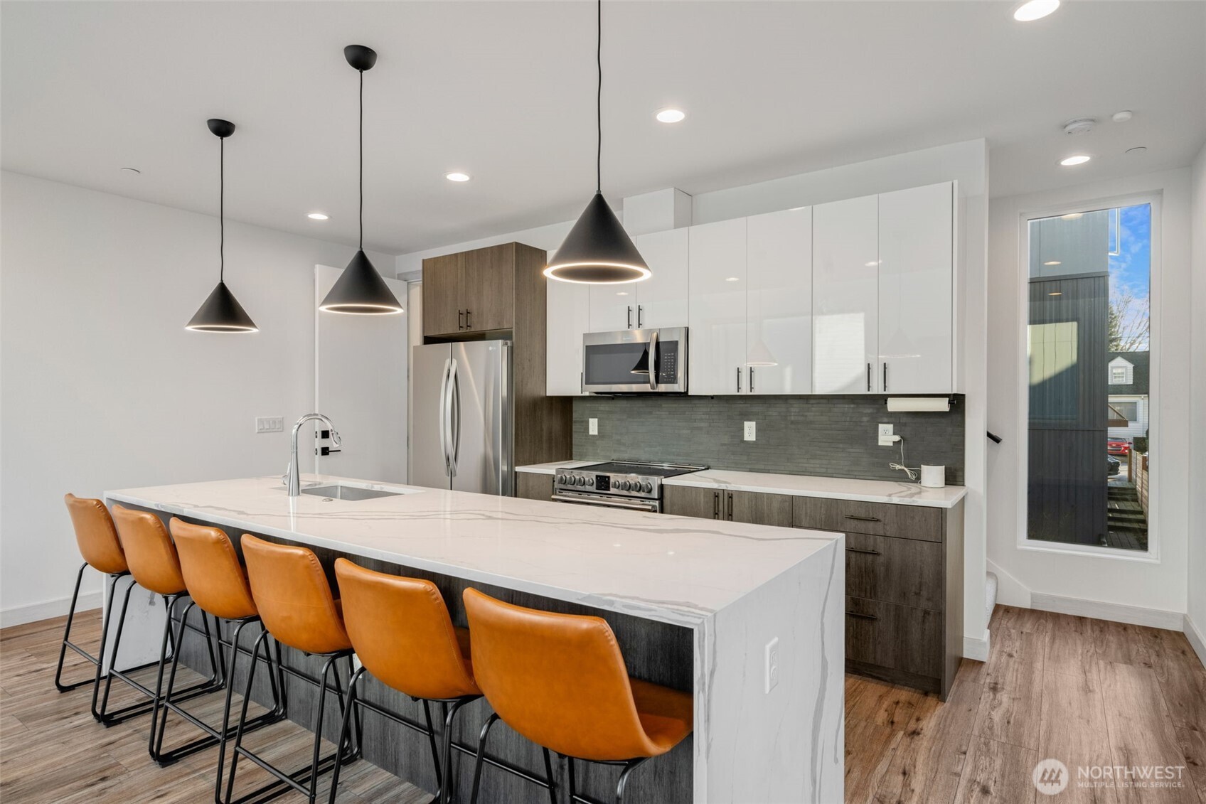 6719 Carleton Avenue South, Unit B Seattle, WA 98108 - Photo 7 of 24