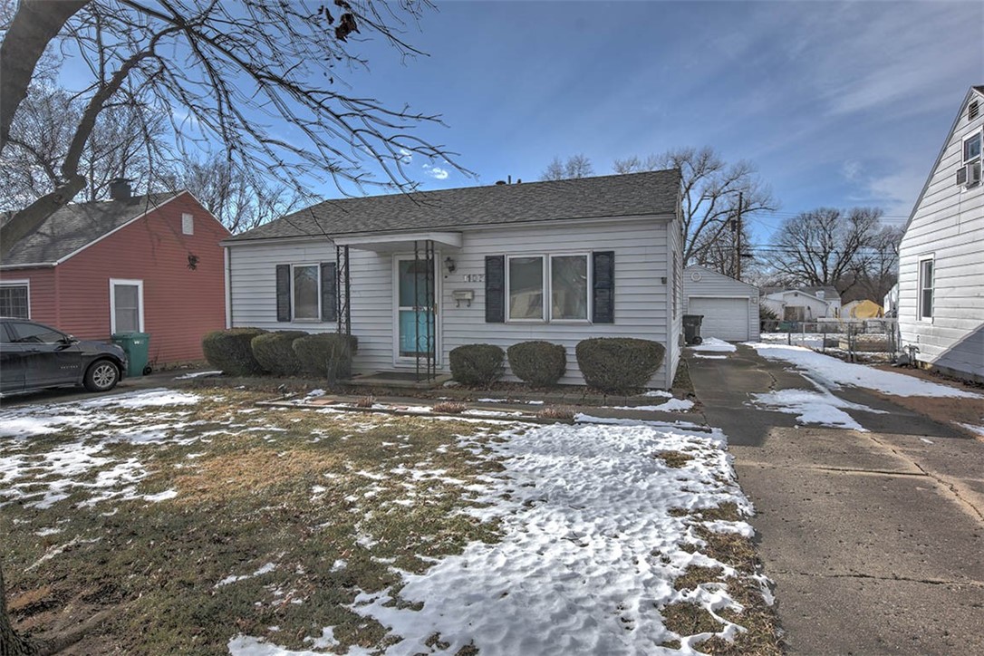 1107 North Oakcrest Avenue Decatur, IL 62522 - Photo 15 of 21