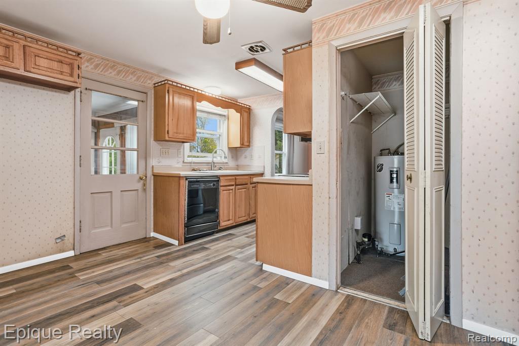 3560 Milton Road Fort Gratiot, MI 48059 - Photo 9 of 23 Gallery Image 9
