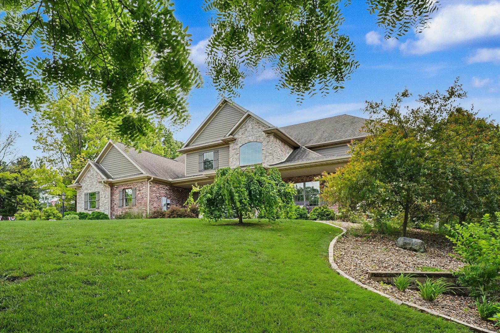 1309 Cross Creek Road Mahomet, IL 61853 - Photo 11 of 95