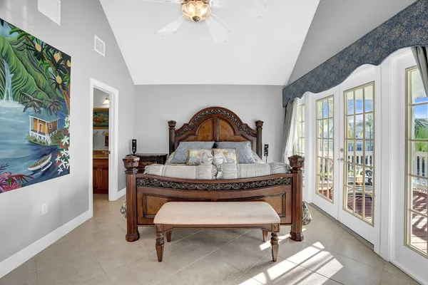 a view of a livingroom with furniture