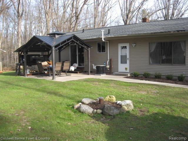5080 Bradley Road Gregory, MI 48137 - Photo 9 of 38 IMG_3534.JPG