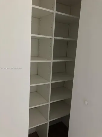 $2,700 | 1789 Northeast Miami Gardens Drive, Unit W304, Miami, FL 33179