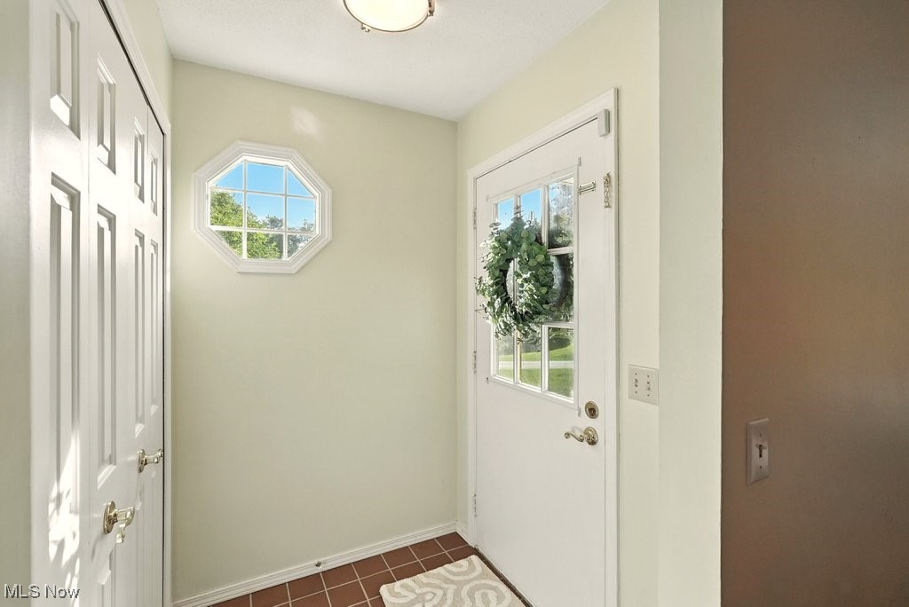 120 Judson Road Kent, OH 44240 - Photo 14 of 49 Foyer
