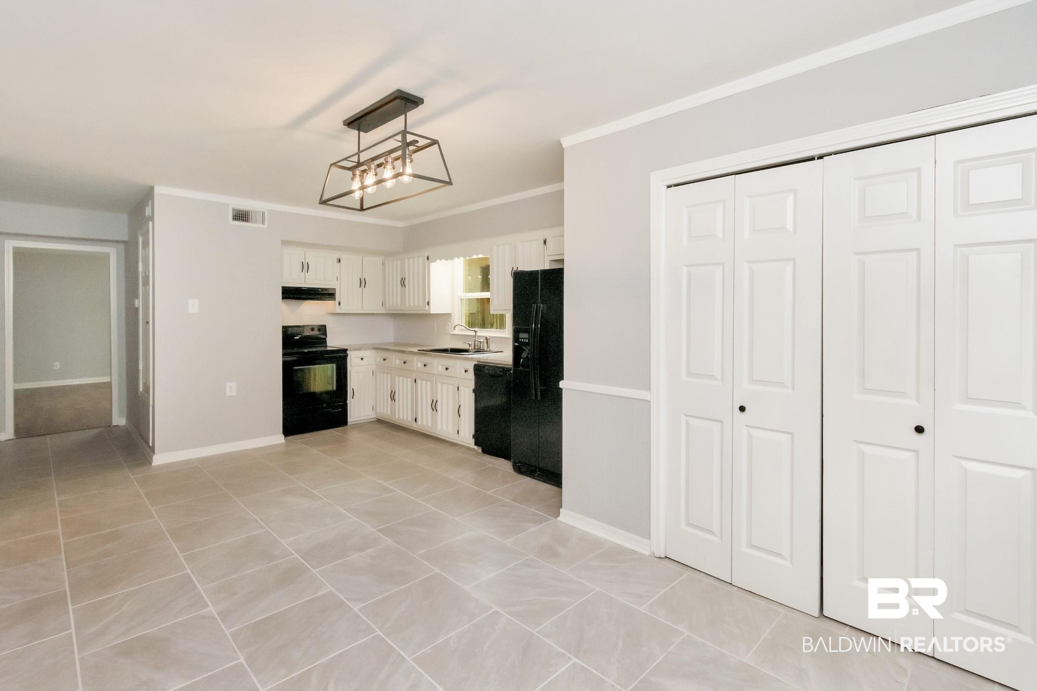 2301 Highpoint Drive East Mobile, AL 36693 - Photo 12 of 37