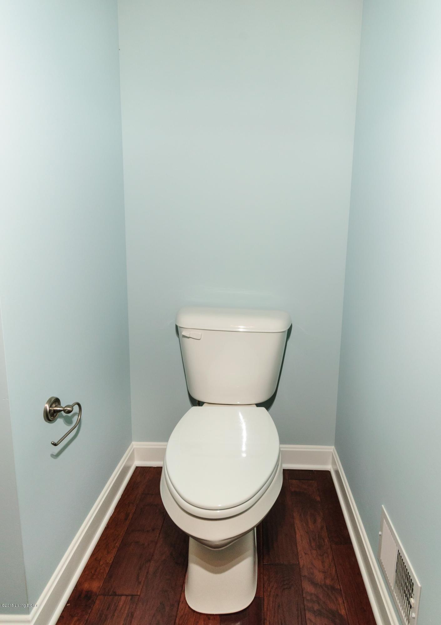2710 Razor Ridge Court Louisville, KY 40299 - Photo 24 of 34 024_Bathroom