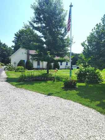 $150,000 | 21401 North Il Highway, Cuba, IL 61427