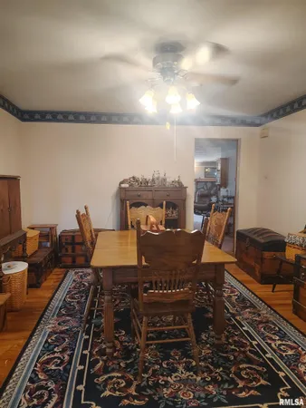 $150,000 | 21401 North Il Highway, Cuba, IL 61427