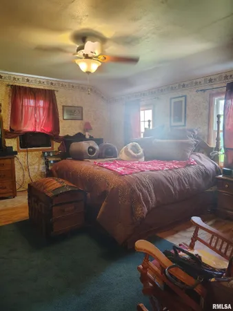 $150,000 | 21401 North Il Highway, Cuba, IL 61427