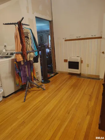 $178,900 | 21401 North Il Highway, Cuba, IL 61427