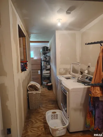 $178,900 | 21401 North Il Highway, Cuba, IL 61427