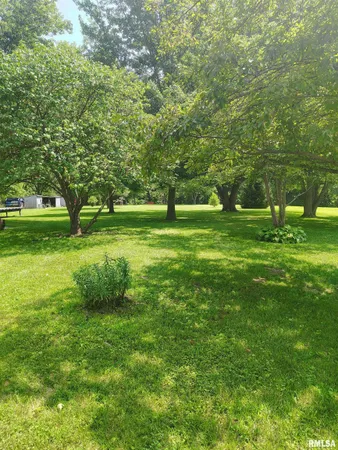 $150,000 | 21401 North Il Highway, Cuba, IL 61427