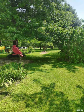 $150,000 | 21401 North Il Highway, Cuba, IL 61427