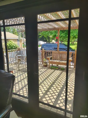 $150,000 | 21401 North Il Highway, Cuba, IL 61427