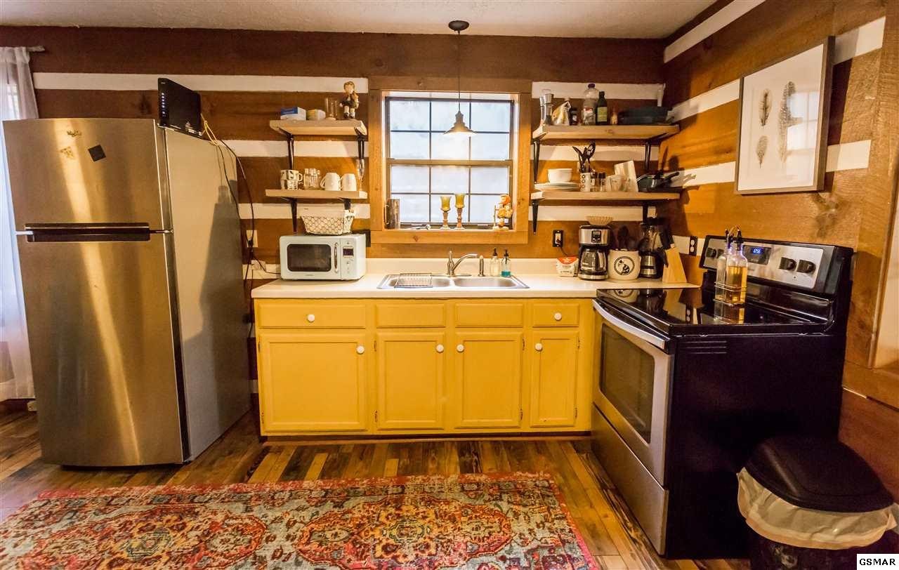 4164 Wears Valley Road Sevierville, TN 37862 - Photo 25 of 36