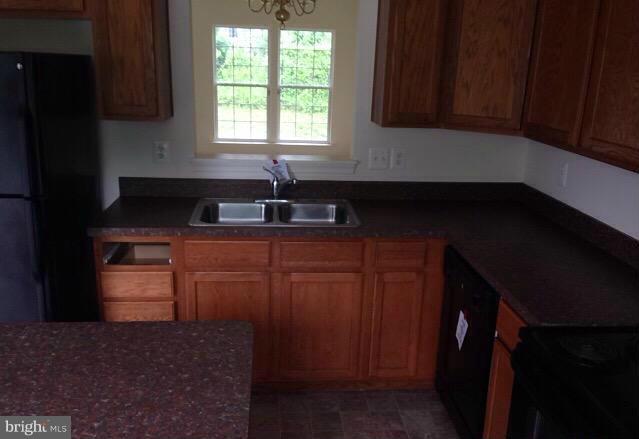 1918 Waltman Road Edgewood, MD 21040 - Photo 2 of 9 Kitchen