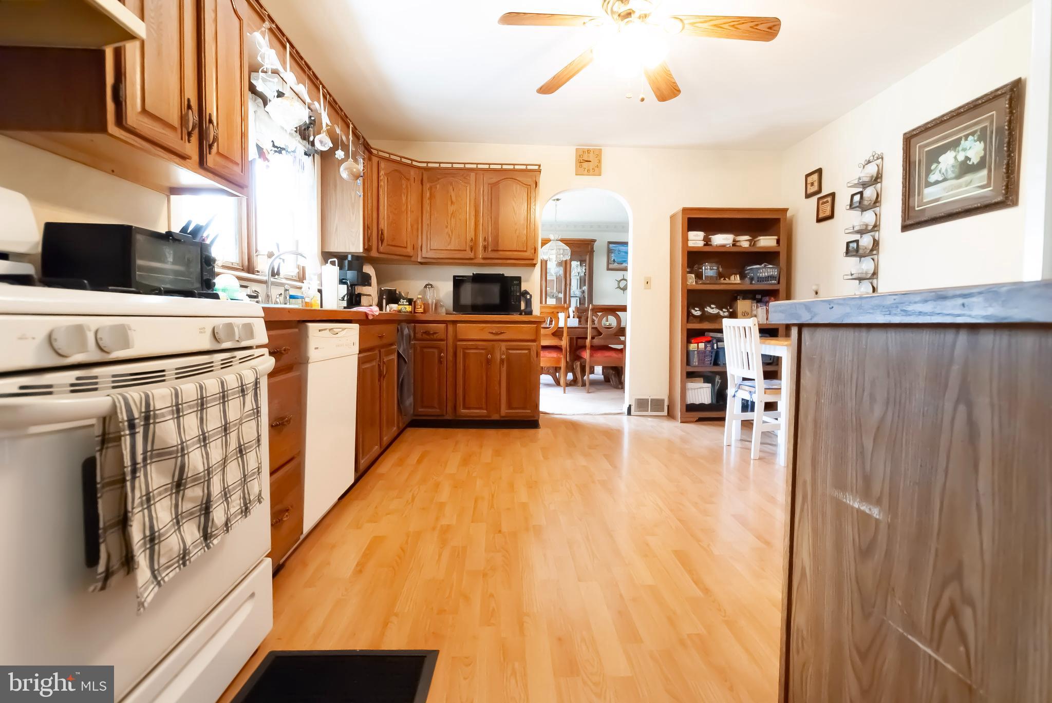 34 Georgetown Road Bordentown, NJ 08505 - Photo 13 of 39 Eat-in Kitchen