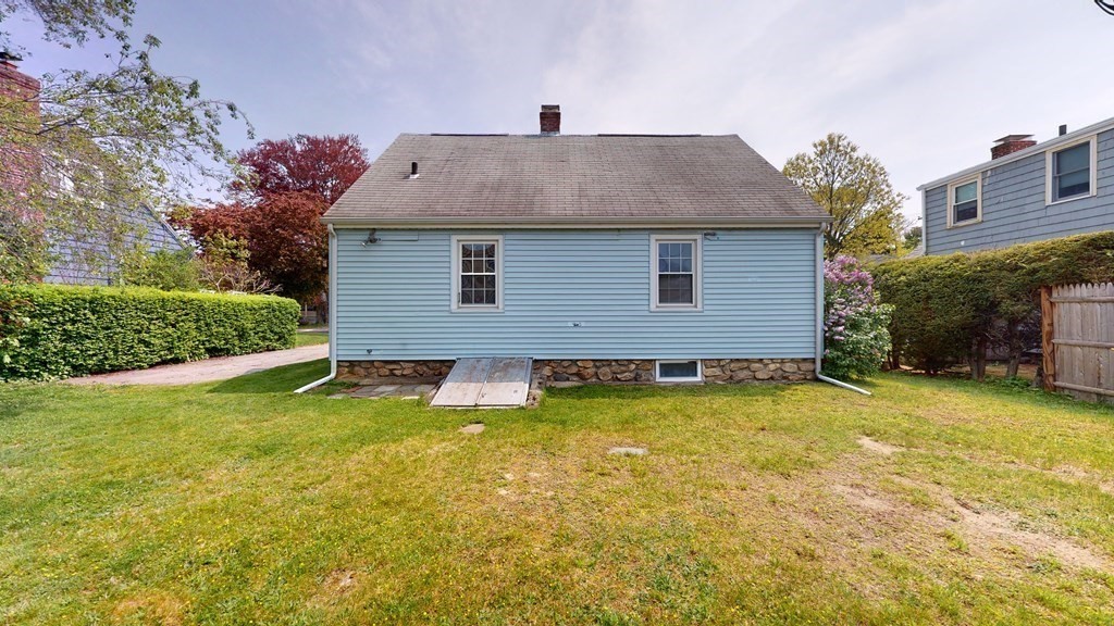 314 Burncoat Street Worcester, MA 01606 - Photo 5 of 29 a house with swimming pool in front of it