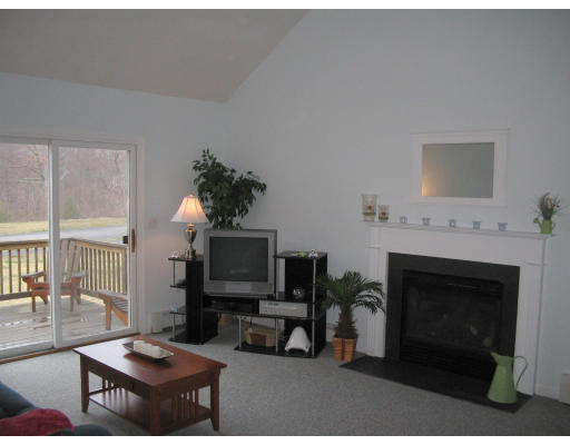 24 Coldbrook Road Millbury, MA 01527 - Photo 3 of 25 Gallery Image 3