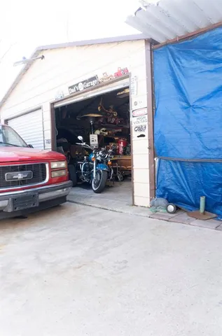 $360,000 | 302 West 6th Street, Lancaster, TX 75146