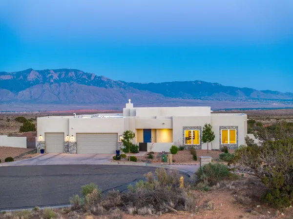 $950,000 | 2324 Venada Road, Rio Rancho, NM 87144