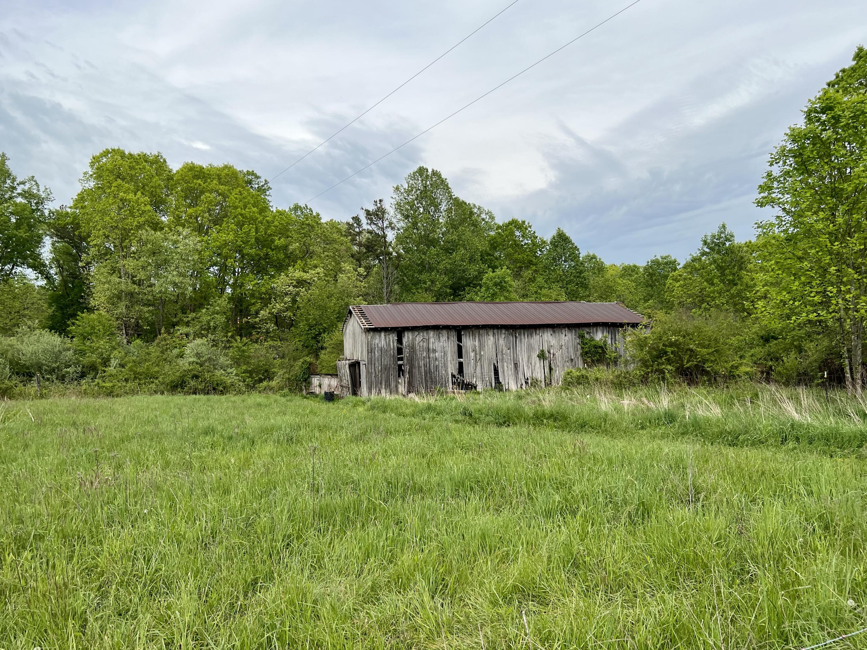 1145 Old Whitney Road Somerset, KY 42501 - Photo 37 of 65 Barn Side