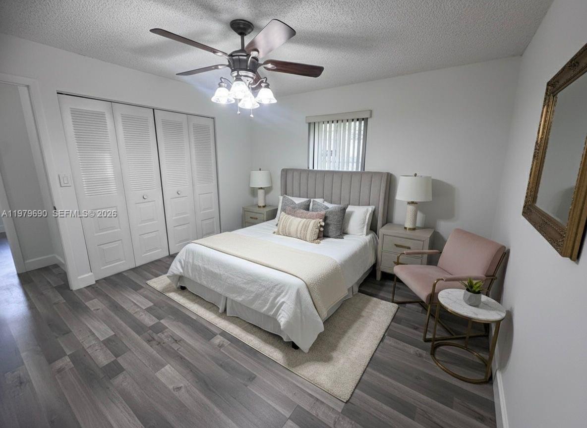 6875 Southwest 148th Court Miami, FL 33193 - Photo 4 of 16