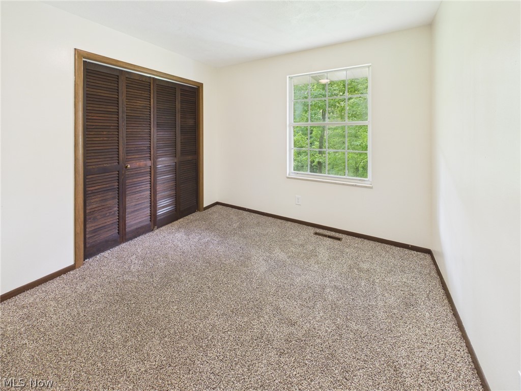 655 Ridgewood Boulevard Belpre, OH 45714 - Photo 21 of 26