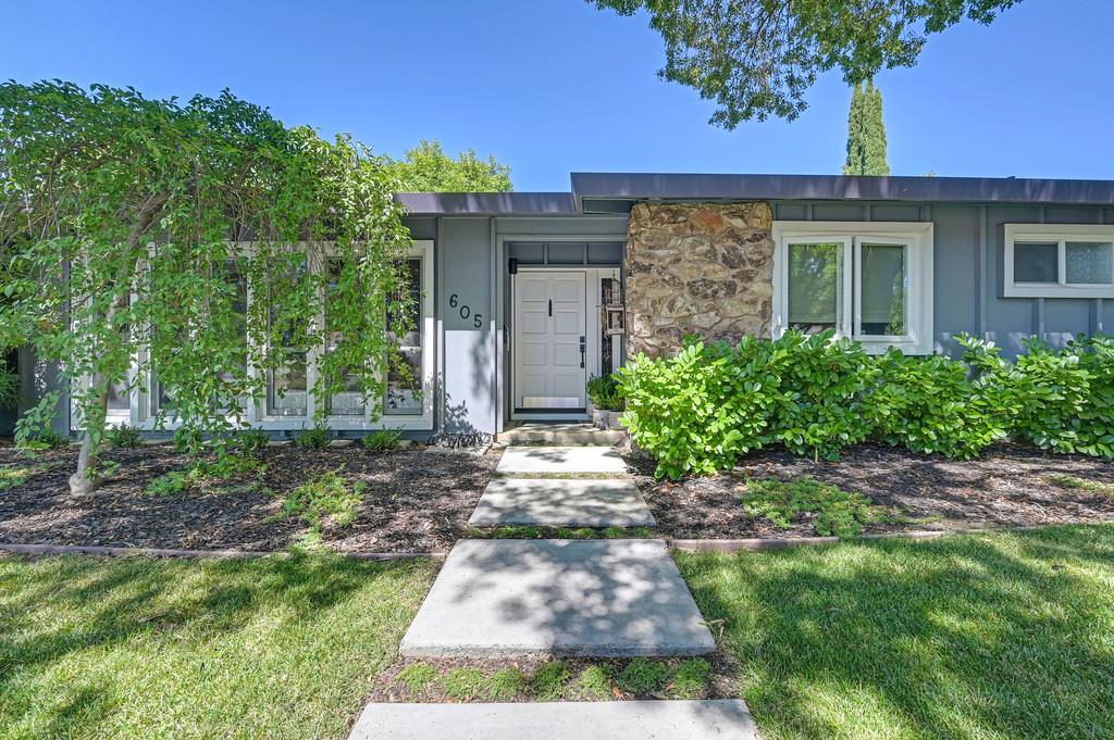 605 Cleveland Street Davis, CA 95616 - Photo 3 of 51
